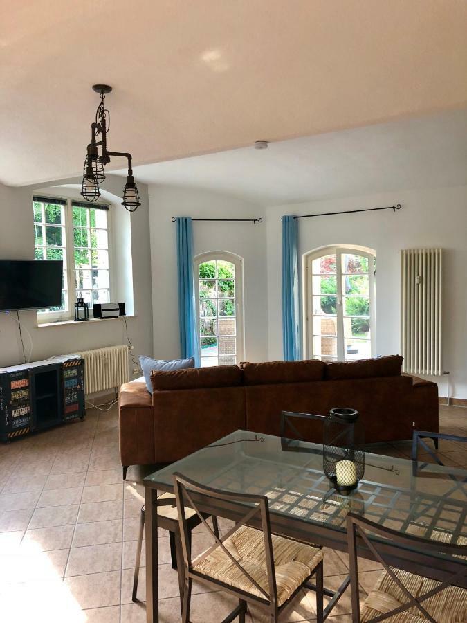 Ferienwohnung Am Wasser Villa Graf Von Pfeil Δρέσδη Εξωτερικό φωτογραφία